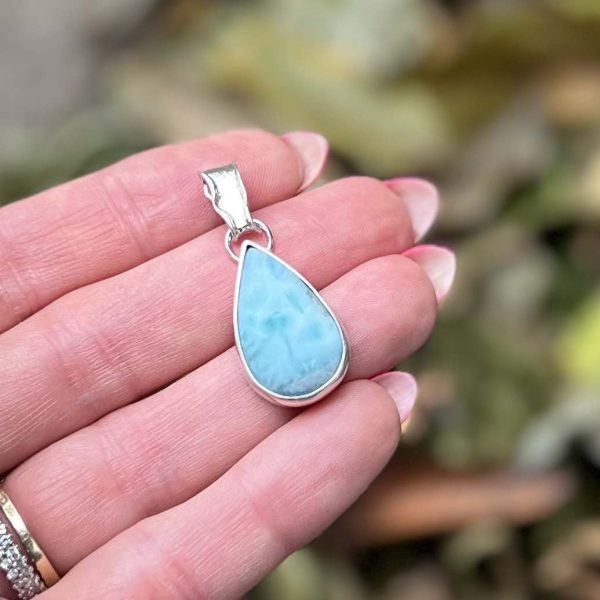 Larimar błękitna laguna