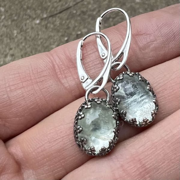 Kolczyki akwamaryn w koronce