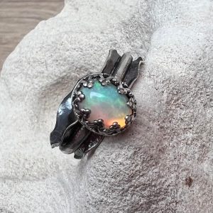 Opal etiopski pierścień