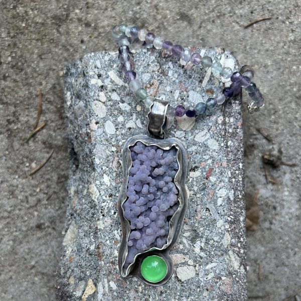 Chalcedon winogronowy fluoryt chryzopraz
