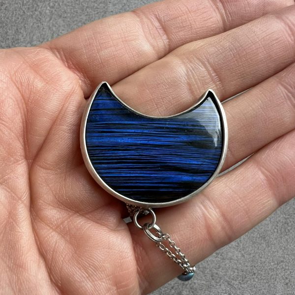 Luna księżyc z labradorytu