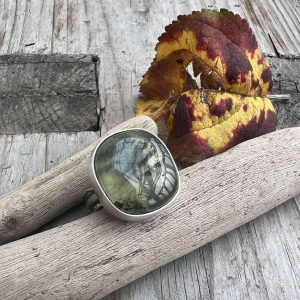 Frenit pierścionek prostokąt