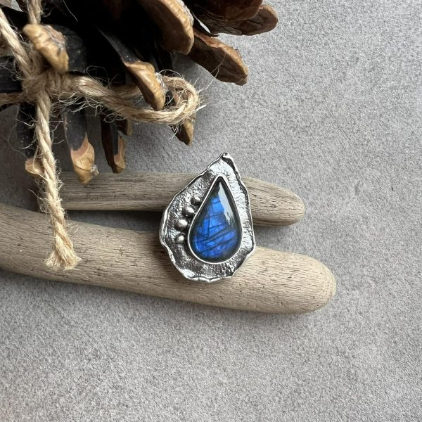 Kropla labradoryt pierścionek