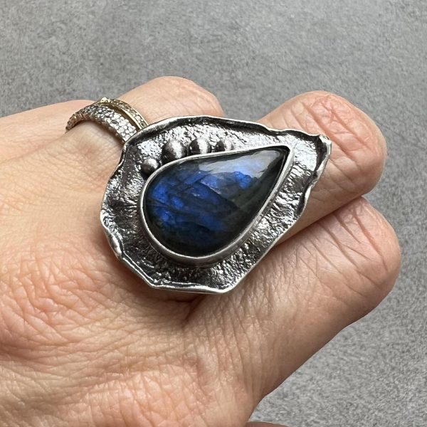 Kropla labradoryt pierścionek