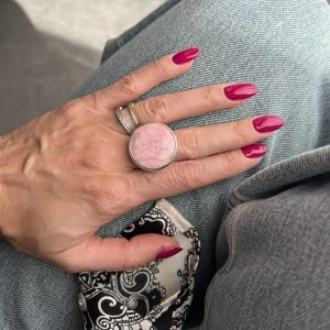 Pierścionek rodonit