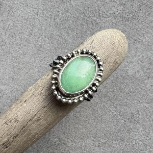 Chryzopraz pierścionek kulki