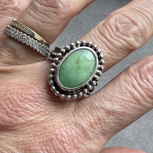 Chryzopraz pierścionek kulki