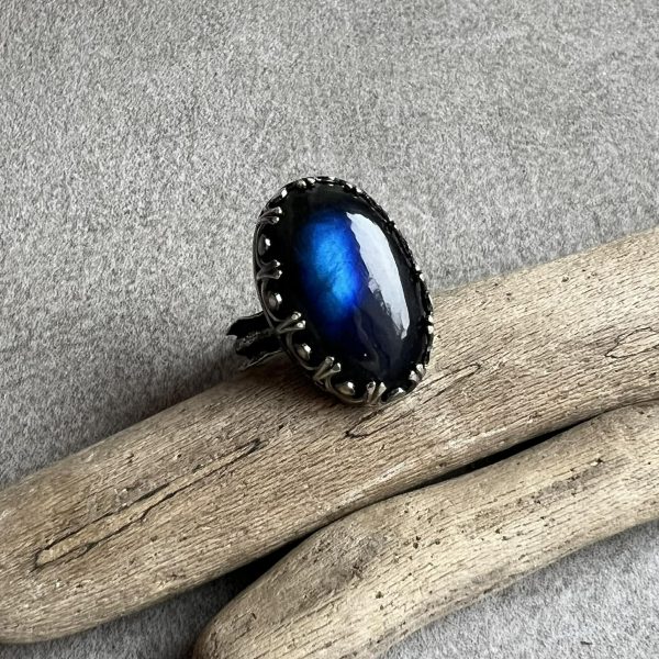 Labradoryt niebieski owalny pierścionek