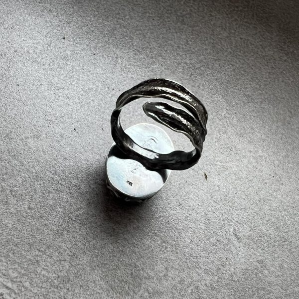 Labradoryt niebieski owalny pierścionek