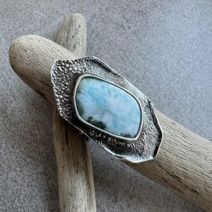 Larimar pierścionek na skale